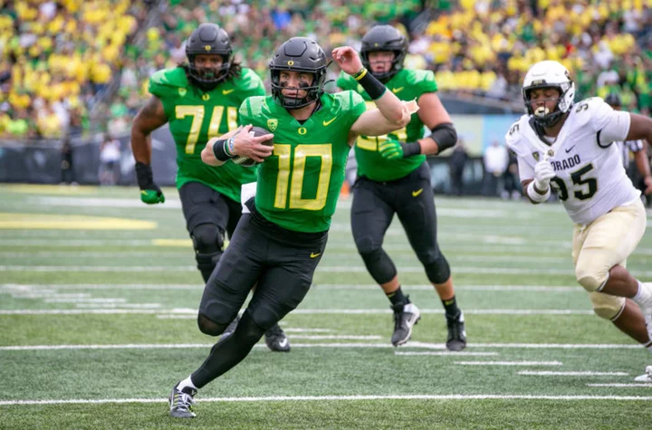 Projected college football rankings after Oregon embarrasses Colorado, Alabama shines