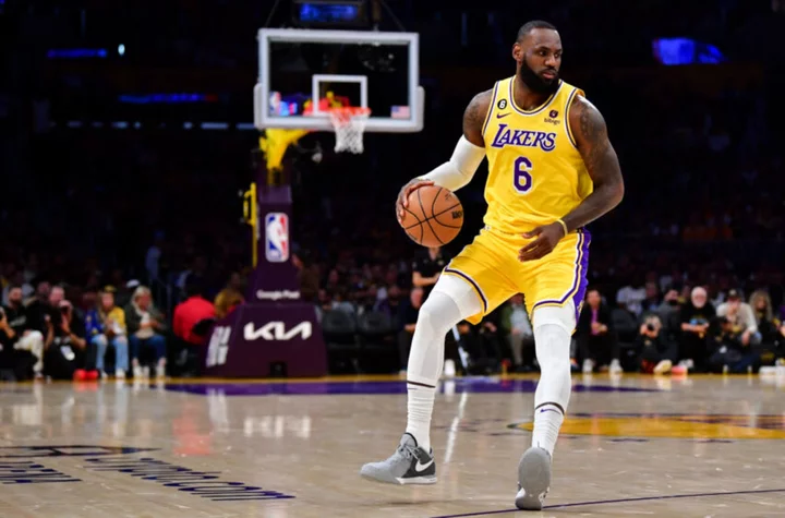 Lakers updated lineup, depth chart after first two waves of free agency