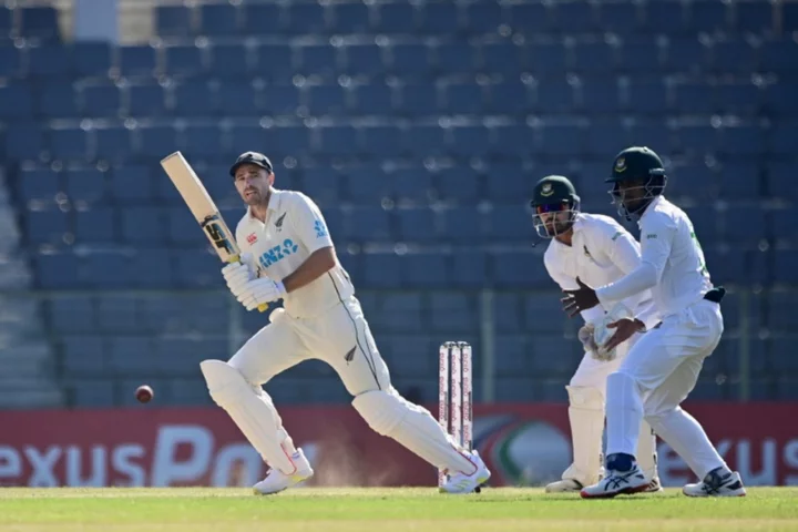 Southee, Jamieson edge New Zealand first innings past Bangladesh