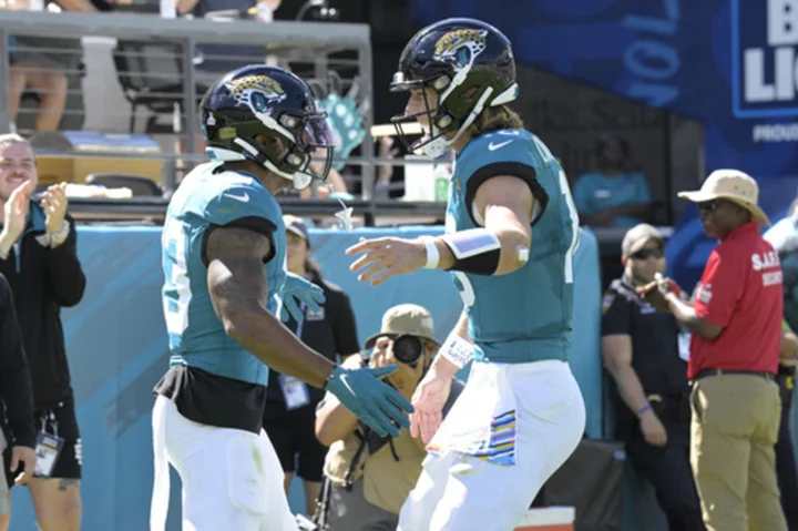 With Lawrence hobbled, Jaguars try to prolong win streak against stingy Saints