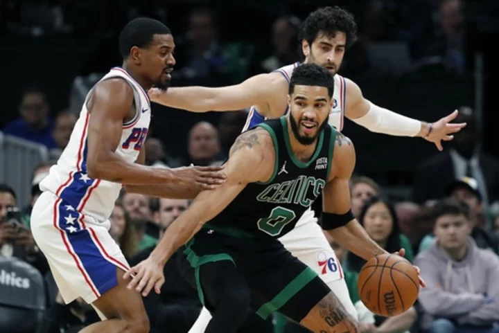 Celtics' Jayson Tatum ejected for arguing foul call vs. Sixers