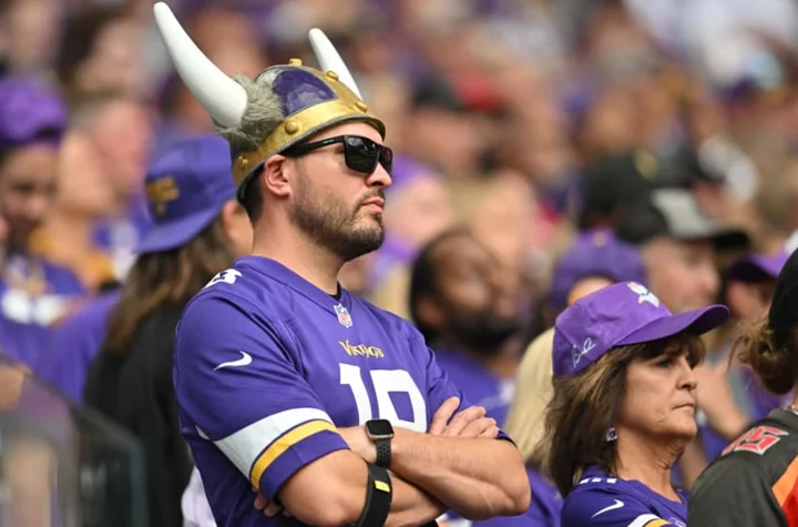 Vikings fans have already started rooting for Caleb Williams after 0-2 start