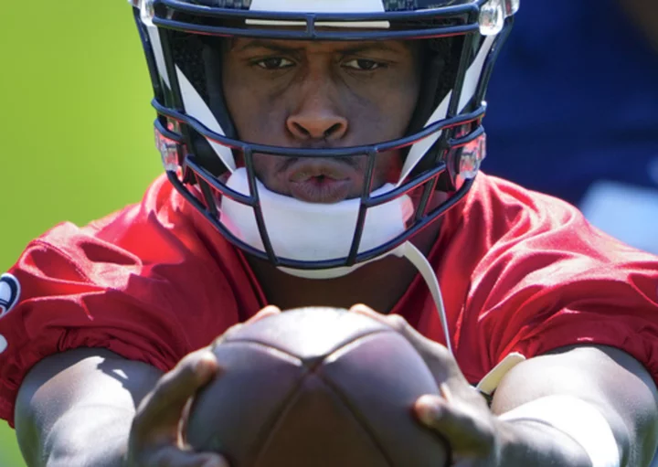 Geno Smith starts training camp as the QB in charge for Seahawks