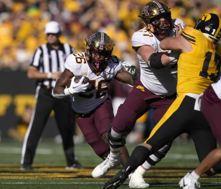 Minnesota wins at Iowa for 1st time since 1999, beating No. 24 Hawkeyes 12-10 for Floyd of Rosedale