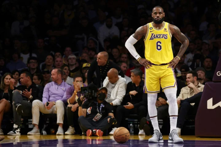 LeBron James says no intention of retiring yet