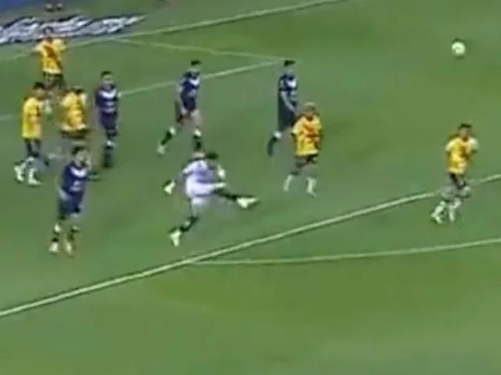 Goalkeeper scores from inside his own penalty area in wild ending to Mexican soccer match
