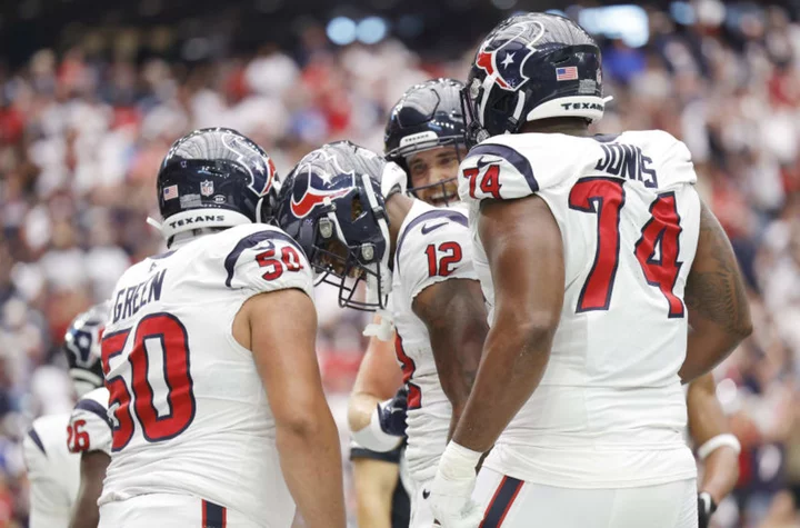 Former Steelers castoff gets a start for Texans, which goes predictably poorly