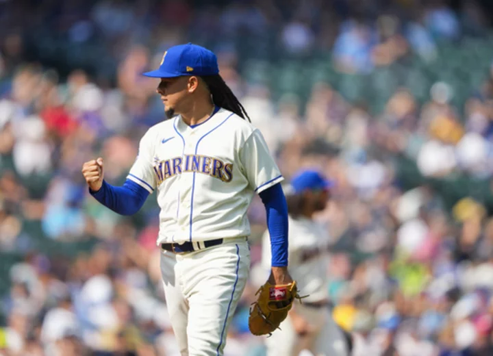 Luis Castillo stars as Mariners beat Royals 3-2 to grab sole possession of AL West lead