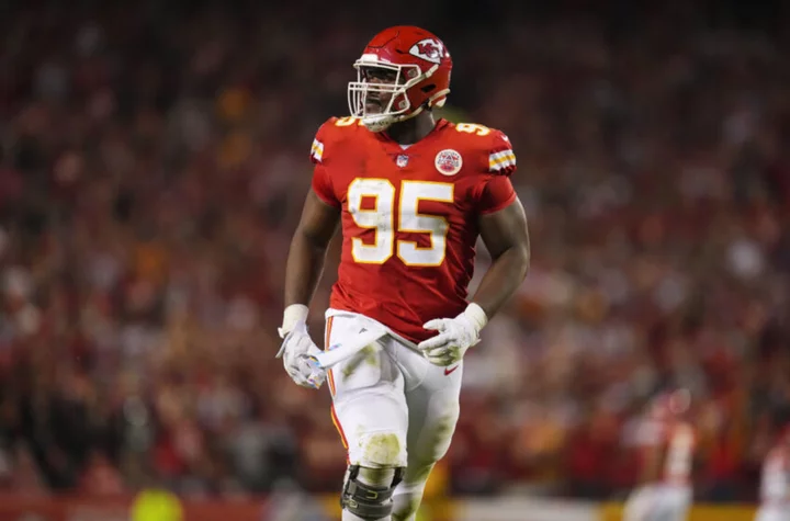 Chiefs have a major problem brewing with Chris Jones contract