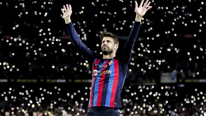 Gerard Pique's response to potential Barcelona title celebration