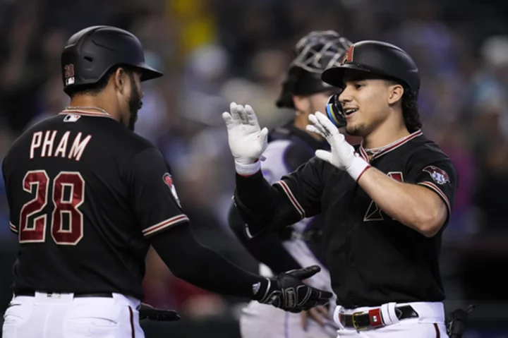 Diamondbacks overcome early 4-run deficit to beat Rockies 12-5