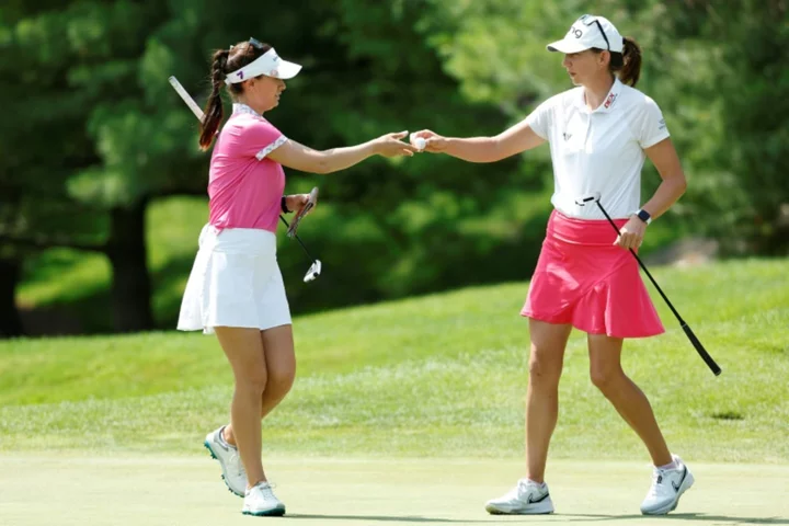 Knight and Szokol lead Great Lakes Bay Invitational LPGA team event