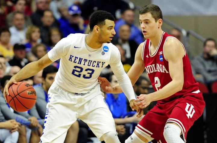 Kentucky basketball fans celebrate renewal of rivalry series vs. Indiana