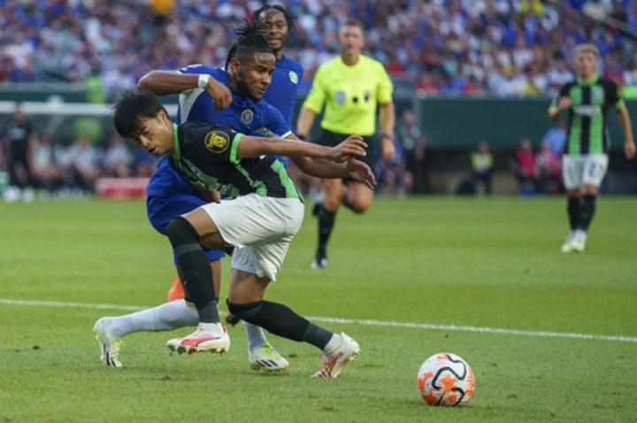 Chelsea striker Nkunku hurts knee in preseason game, could miss start of Premier League
