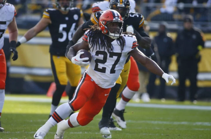 Kareem Hunt watch: Surprise team is interested in former rushing champ