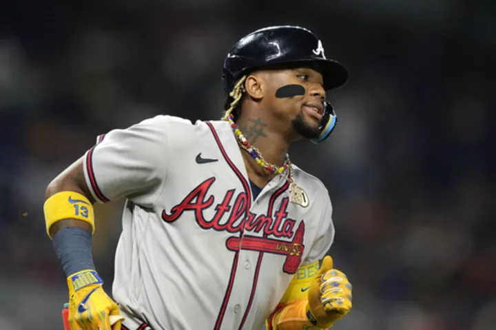 Braves' Ronald Acuña out of lineup vs Miami with right calf tightness