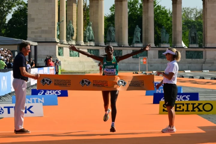 Shankule leads Ethiopian 1-2 in world women's marathon