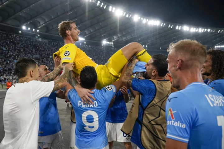 Lazio goalkeeper scores late to earn draw. Barca, Man City and PSG start Champions League with wins