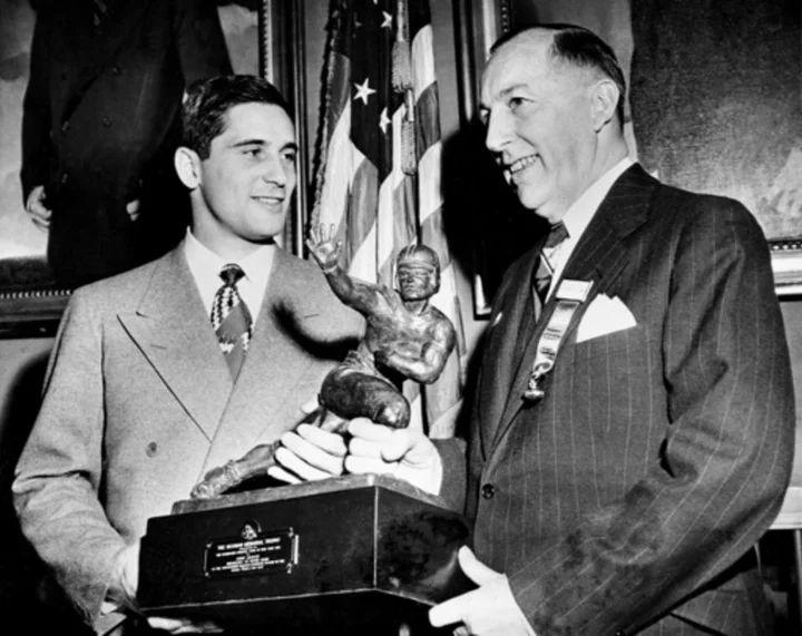 Johnny Lujack, 1947 Heisman winner who led Notre Dame to 3 national titles, dies at the age of 98