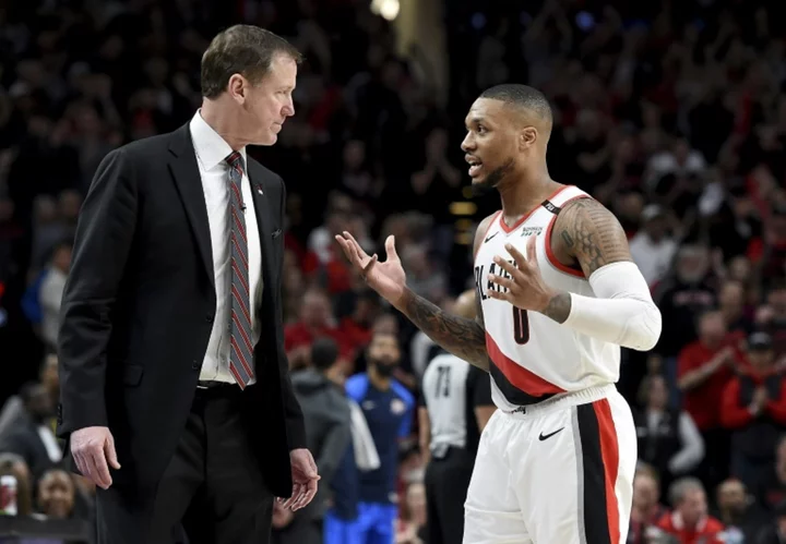 Stotts resigns as assistant coach for NBA Bucks