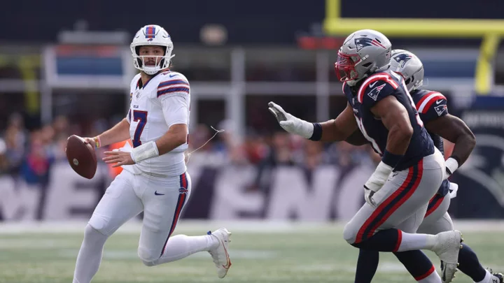 Josh Allen Hit a Microphone on the Sideline, Probably Thought It Was a Patriots' Listening Device
