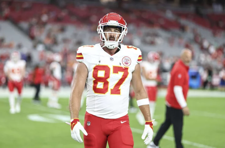 Chiefs latest roster move could mean bad news for Travis Kelce