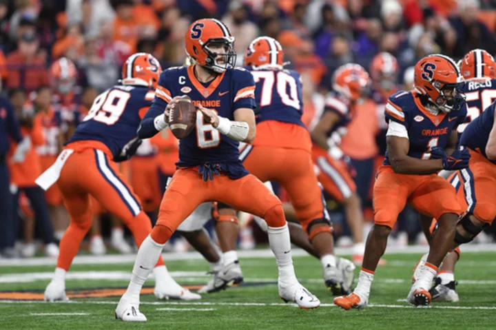 Syracuse hangs on to defeat Wake Forest 35-31 and gain bowl eligibility for second straight year