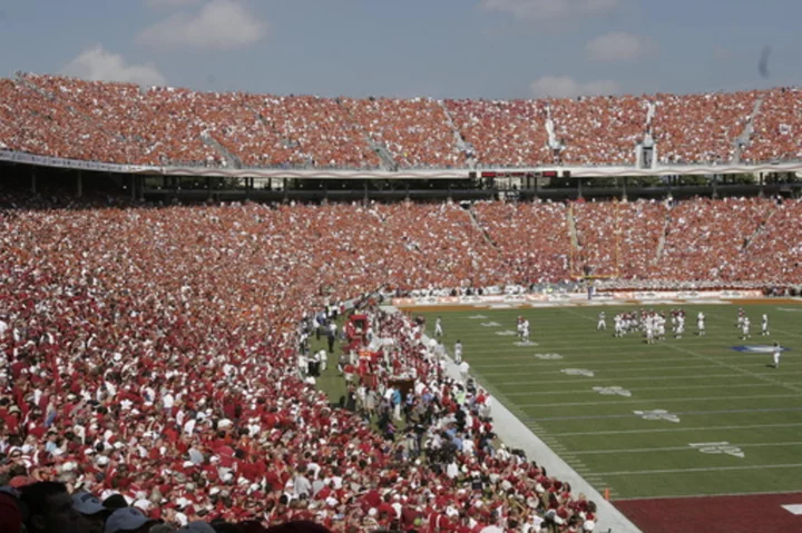 Red River Rivalry returns as the name for the Texas-Oklahoma football matchup