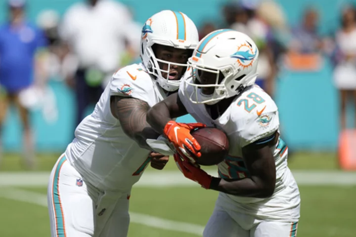 De'Von Achane and Tyreek Hill lead Miami Dolphins to 31-16 win over New York Giants