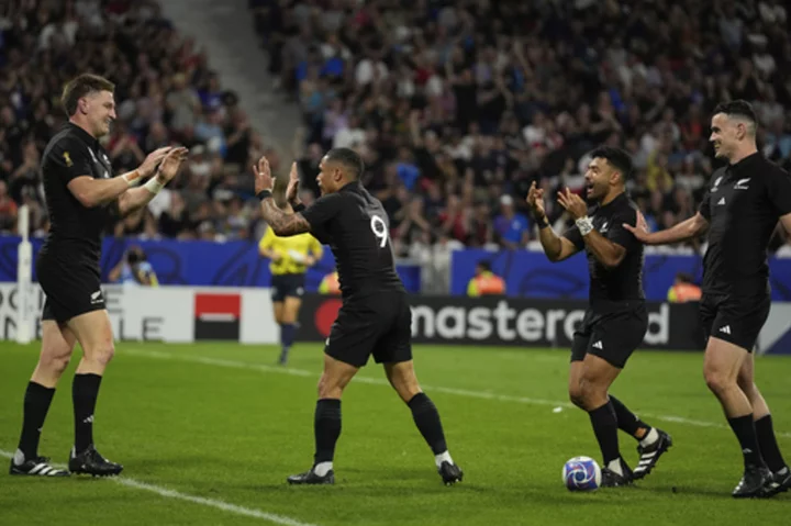 All Blacks score 14 tries in 96-17 win over Italy at the Rugby World Cup