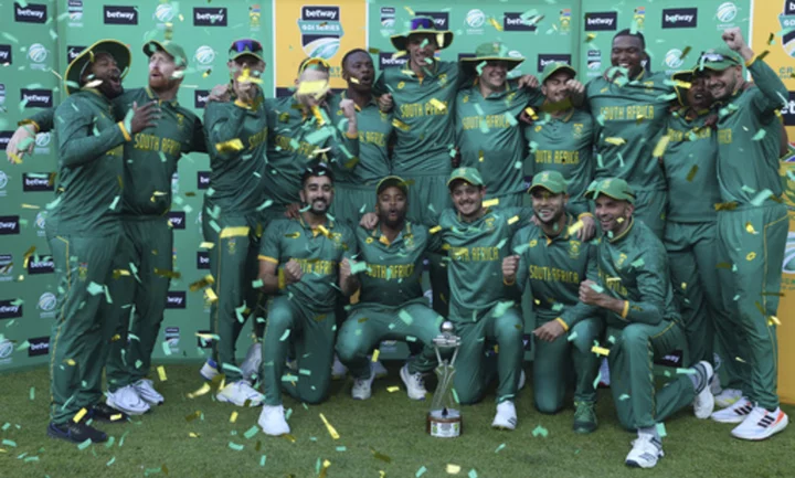 South Africa pacers Nortje and Magala out of Cricket World Cup because of injuries
