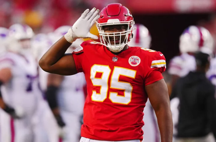 Chris Jones cryptic tweet has Chiefs fans in a state of panic