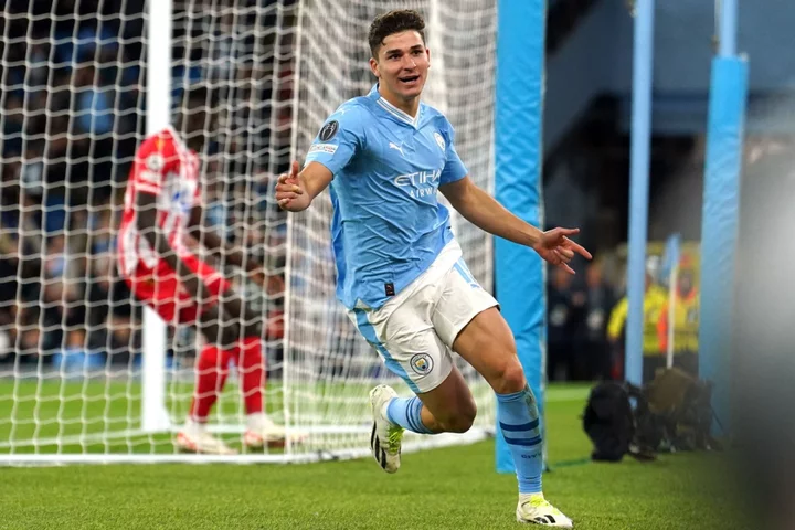 Julian Alvarez leads Manchester City to come-from-behind win against Red Star