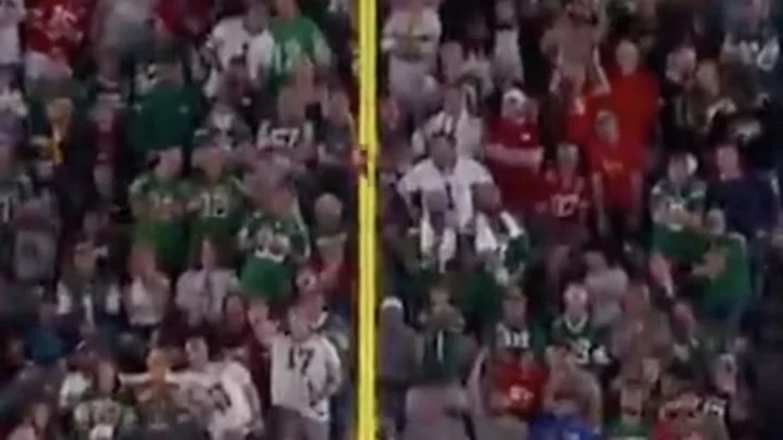 Extremely Loud, Satisfying Doink During Chiefs-Jets Delights Nation