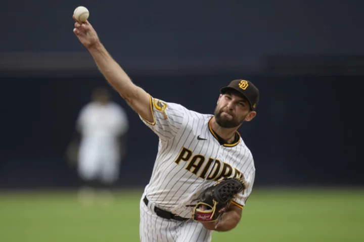 Wacha takes no-hitter into 8th, fans 11 in Padres' 4-0 win over Royals