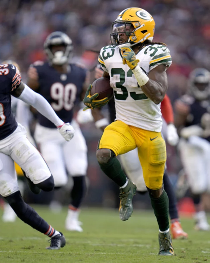 Packers missing 3 starters on offense, including running back Aaron Jones, against Falcons