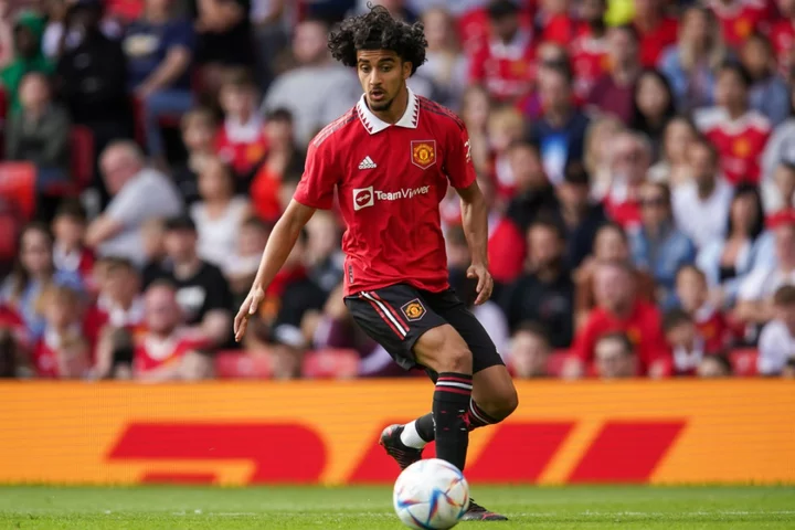 Zidane Iqbal to leave Manchester United for FC Utrecht