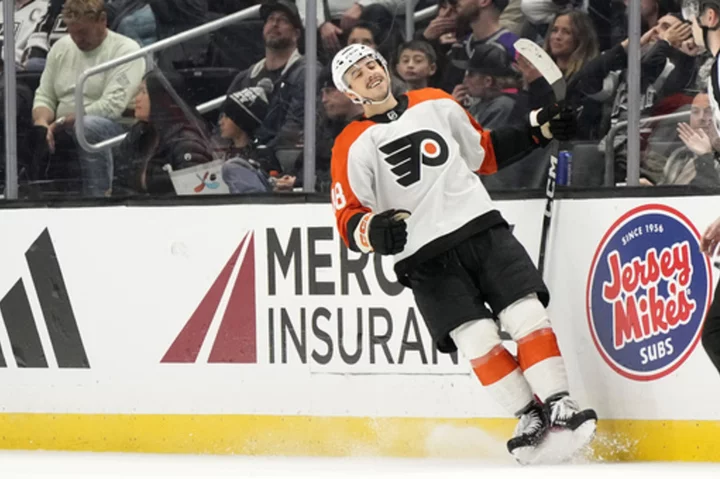 Flyers beat Kings 4-2 in successful return to Los Angeles for Petersen