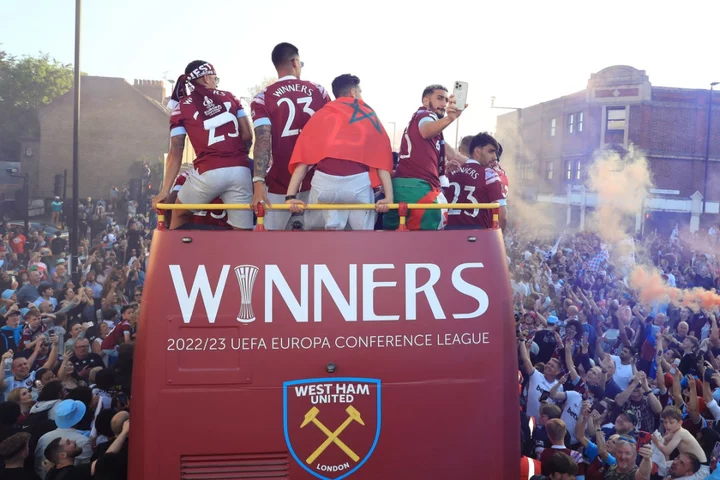 West Ham fans line streets to give players heroes’ welcome after Europa Conference League win