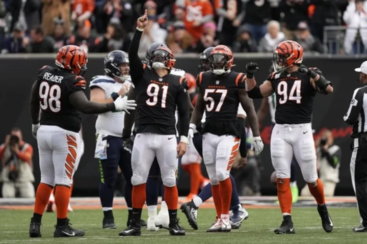 Bengals defense shuts down Seattle twice late to seal a 17-13 win and improve to 3-3
