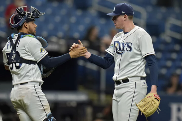 Lowe's tiebreaking homer in 8th inning gives Rays 5-3 win over Rockies and 3-game sweep