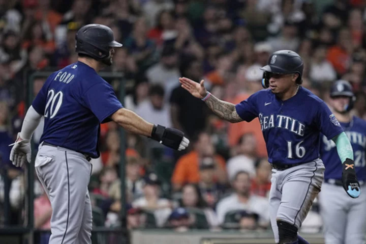 Luis Castillo throws 7 strong innings, Mike Ford clears bases in 9-run 4th, Mariners pound Astros