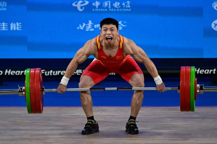 China's Chen and Li hit back at North Koreans in Asiad weightlifting