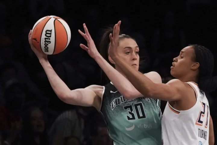 Stewart leads Liberty to 89-71 win over Griner-less Mercury