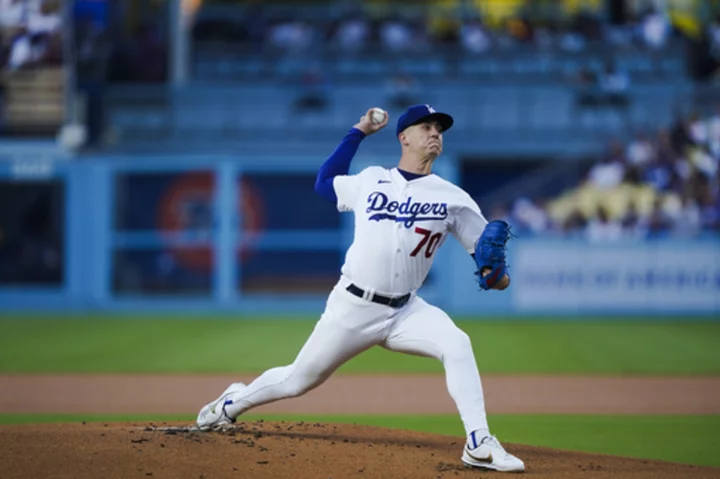 Dodgers win 9th in a row with 6-2 victory over Brewers in matchup of NL division leaders