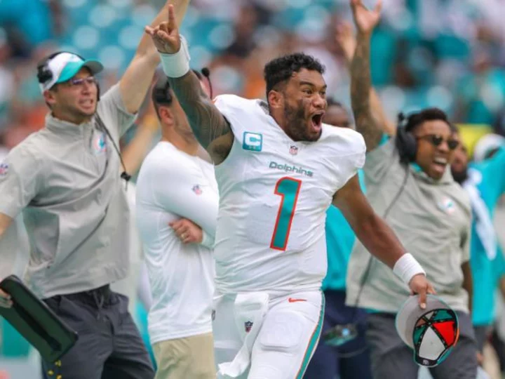 Miami Dolphins score 70 points and take a knee rather than take a shot at NFL scoring mark