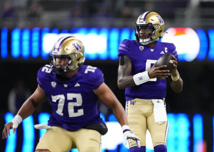 No. 7 Washington faces Arizona in the Huskies' first Pac-12 road game of the season