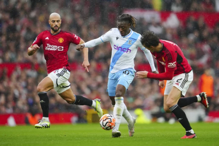 Eberechi Eze signs contract extension at Crystal Palace until 2027