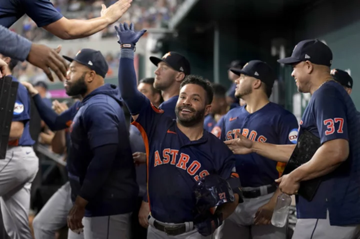 Astros' Altuve homers in first 3 at-bats against Rangers, gets 4 in a row overall