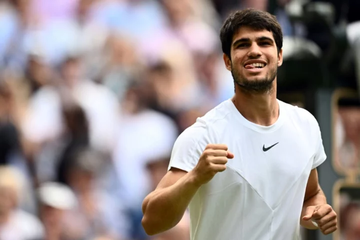 Alcaraz says dad 'just a fan' after Djokovic filmed at Wimbledon